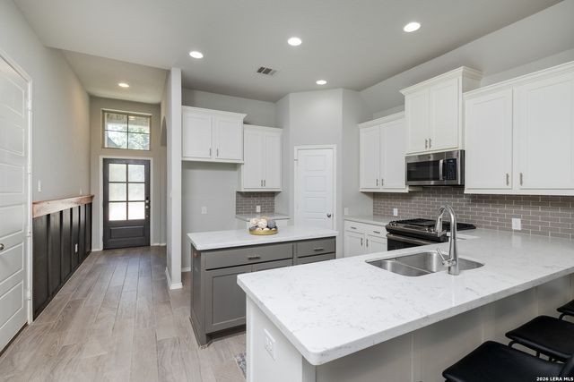 14703 Running Wolf, San Antonio, TX 78245