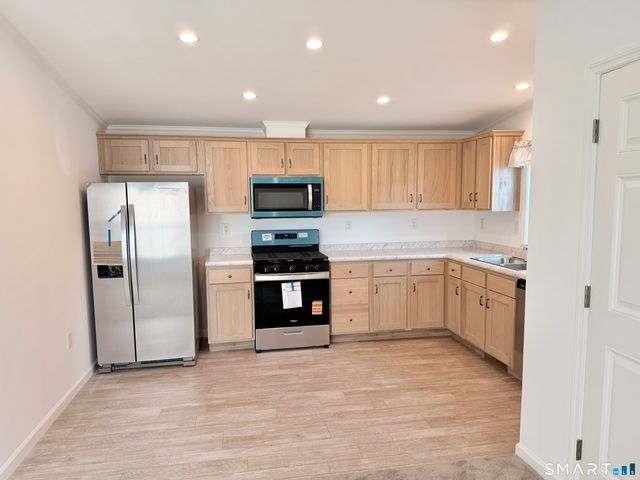 22 Loring Court Court, Wallingford, CT 06492