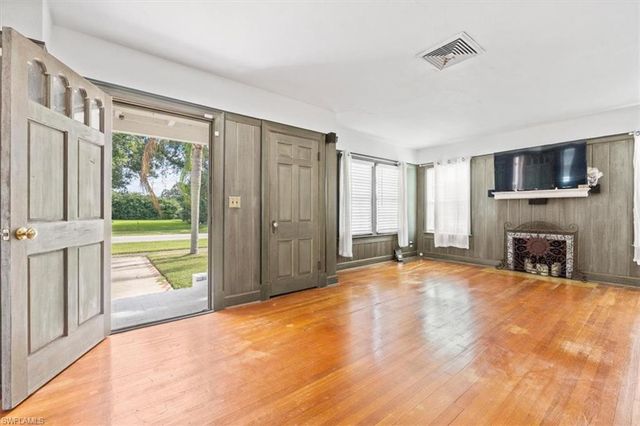 334 E Crescent DR, Clewiston, FL 33440