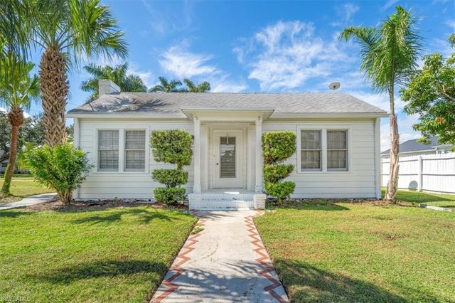 334 E Crescent DR, Clewiston, FL 33440