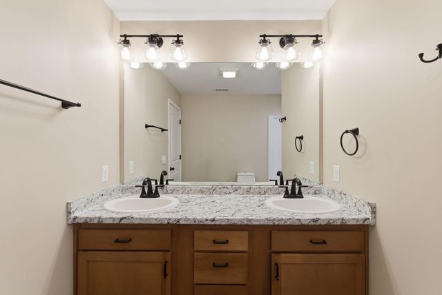 290 Walton Road, Irvine, KY 40336