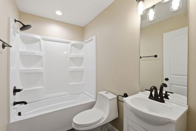 290 Walton Road, Irvine, KY 40336