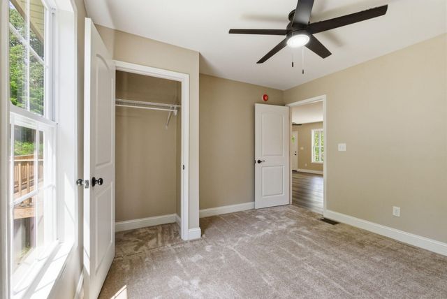 290 Walton Road, Irvine, KY 40336