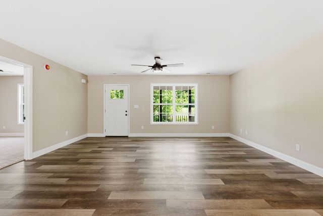 290 Walton Road, Irvine, KY 40336