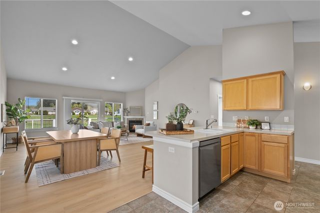7954 W Golf Course Drive, Blaine, WA 98230