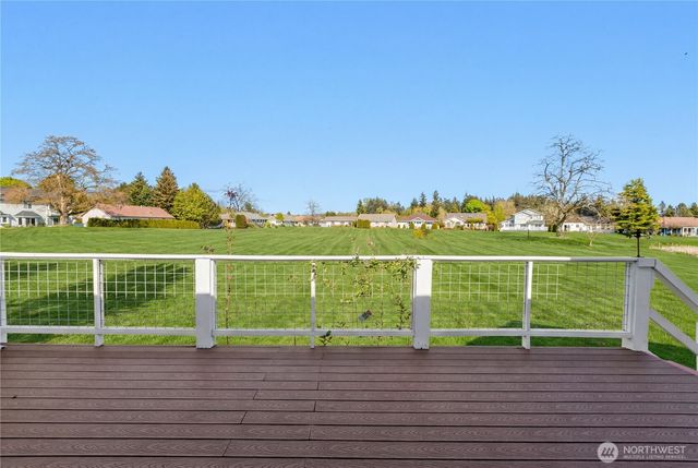 7954 W Golf Course Drive, Blaine, WA 98230
