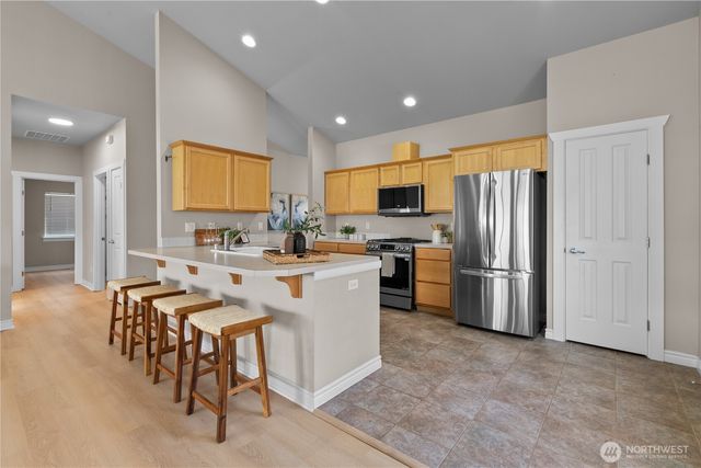 7954 W Golf Course Drive, Blaine, WA 98230