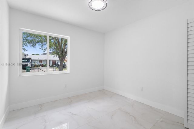 16345 SW 303rd St, Homestead, FL 33033