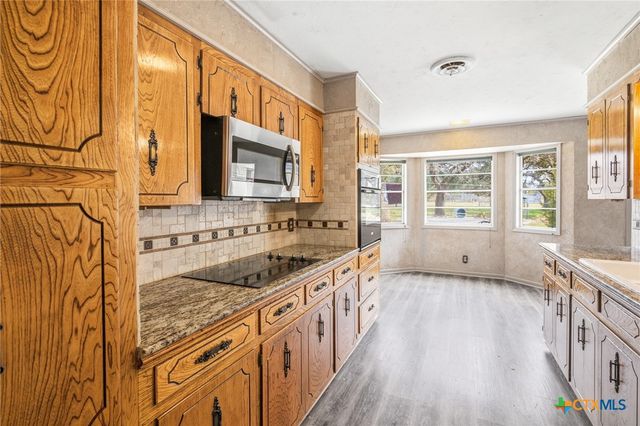 703 Tranquillo Dr, Victoria, TX 77905