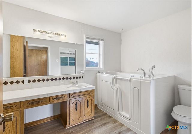 703 Tranquillo Dr, Victoria, TX 77905