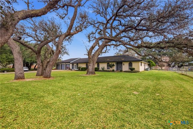 703 Tranquillo Dr, Victoria, TX 77905