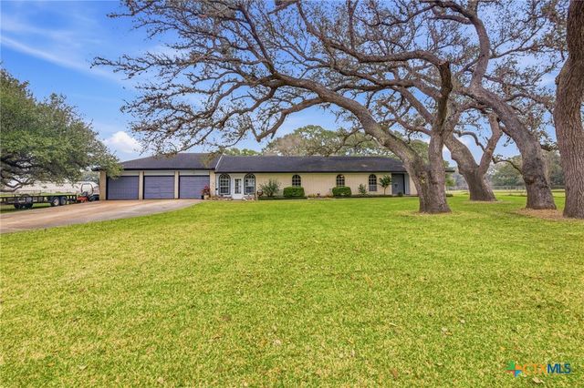 703 Tranquillo Dr, Victoria, TX 77905