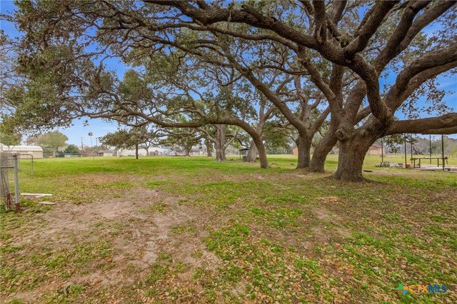 703 Tranquillo Dr, Victoria, TX 77905