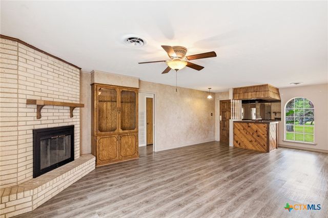 703 Tranquillo Dr, Victoria, TX 77905