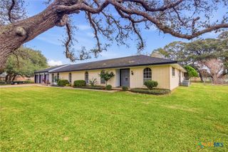 703 Tranquillo Dr, Victoria, TX 77905