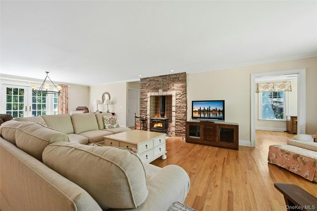 1195 Goose Creek Lane, Southold, NY 11971