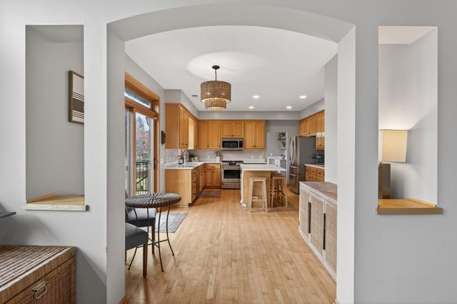 7319 Fawn Hill Road, Chanhassen, MN 55317