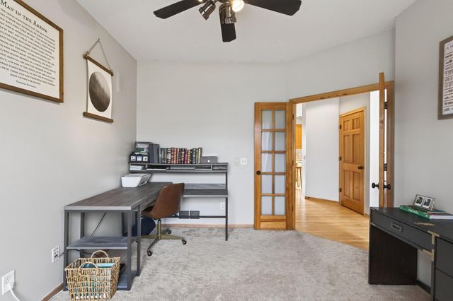 7319 Fawn Hill Road, Chanhassen, MN 55317