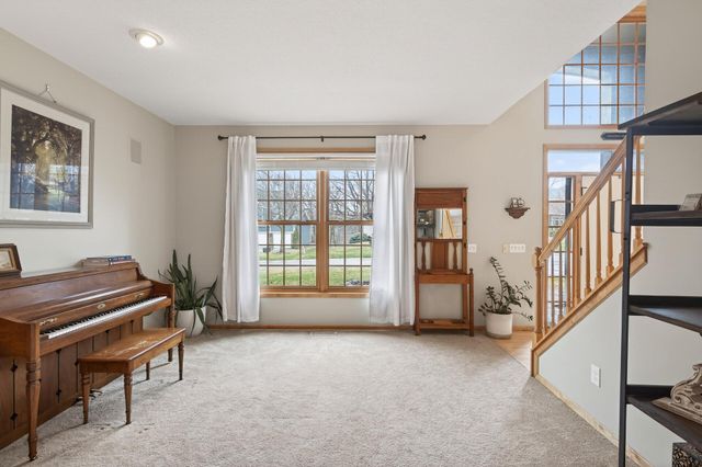 7319 Fawn Hill Road, Chanhassen, MN 55317