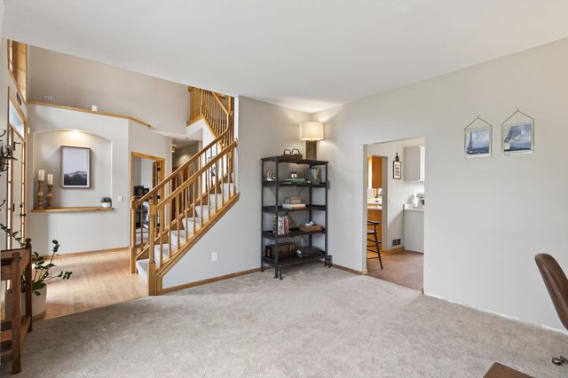 7319 Fawn Hill Road, Chanhassen, MN 55317