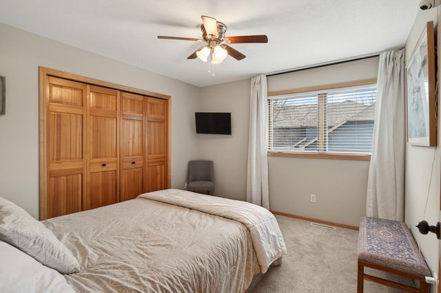 7319 Fawn Hill Road, Chanhassen, MN 55317