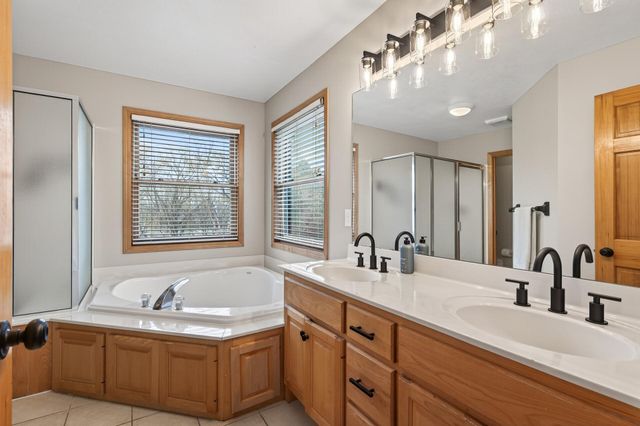 7319 Fawn Hill Road, Chanhassen, MN 55317