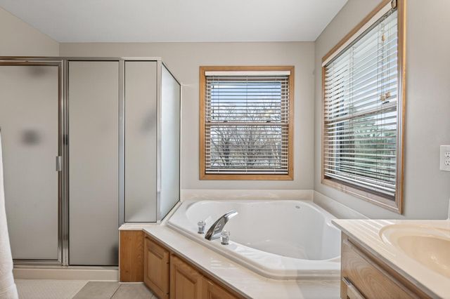 7319 Fawn Hill Road, Chanhassen, MN 55317