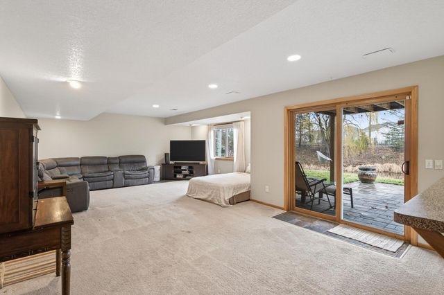 7319 Fawn Hill Road, Chanhassen, MN 55317