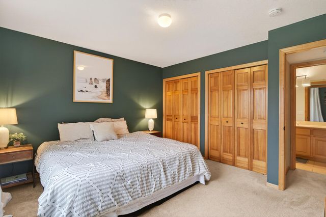 7319 Fawn Hill Road, Chanhassen, MN 55317