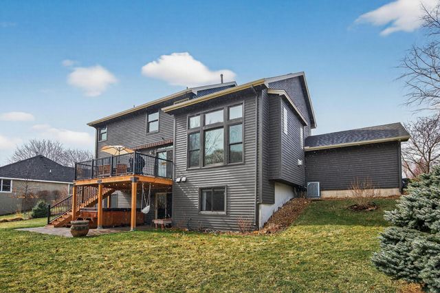 7319 Fawn Hill Road, Chanhassen, MN 55317