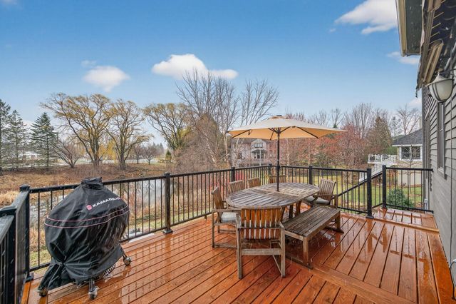 7319 Fawn Hill Road, Chanhassen, MN 55317