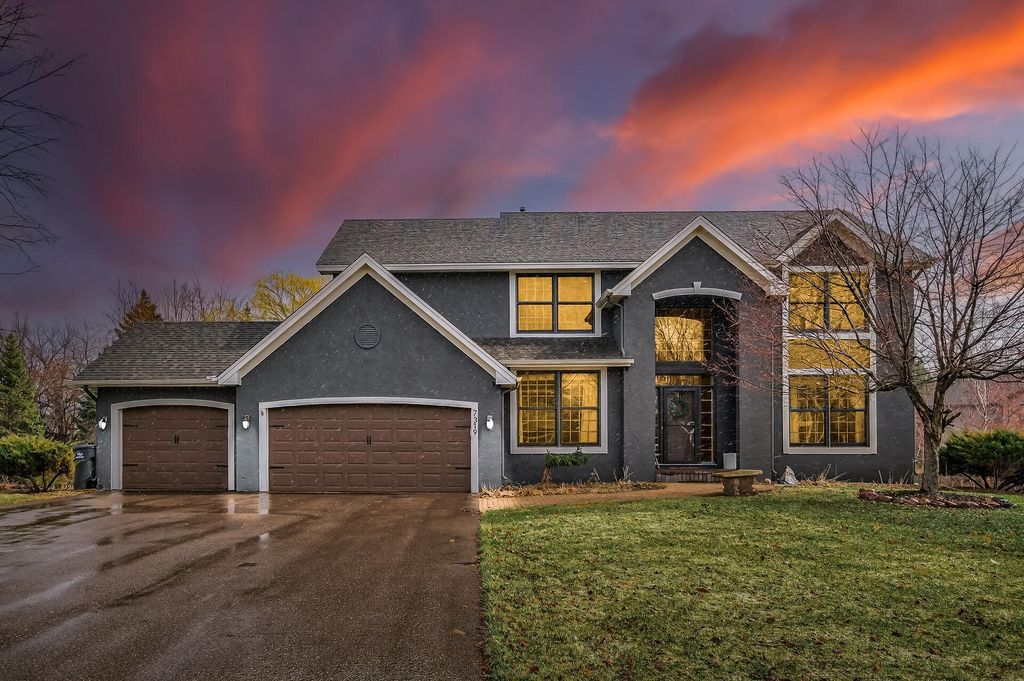 7319 Fawn Hill Road, Chanhassen, MN 55317