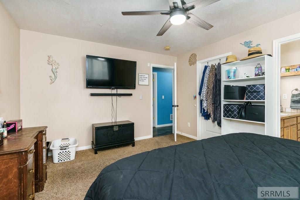 Image 16 of property listing at 324 Autumn Way, American Falls, ID 83211