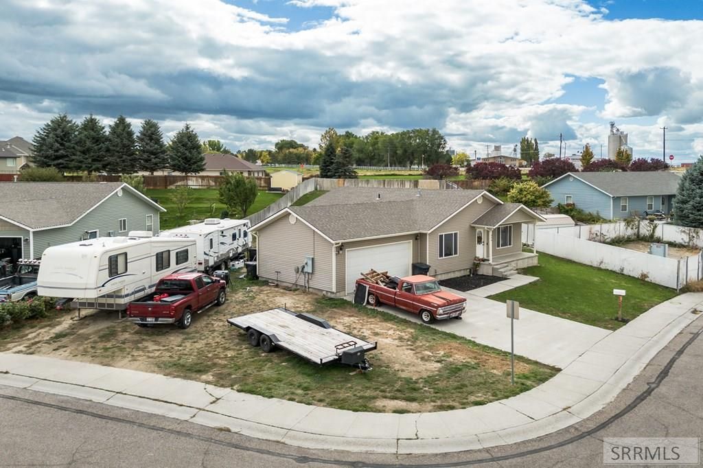 Image 31 of property listing at 324 Autumn Way, American Falls, ID 83211