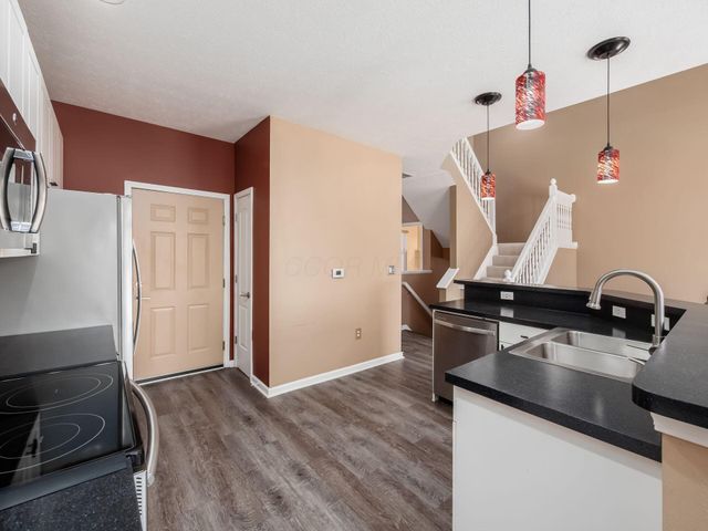786 Spring Valley Drive, Lewis Center, OH 43035