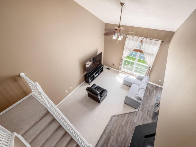 786 Spring Valley Drive, Lewis Center, OH 43035