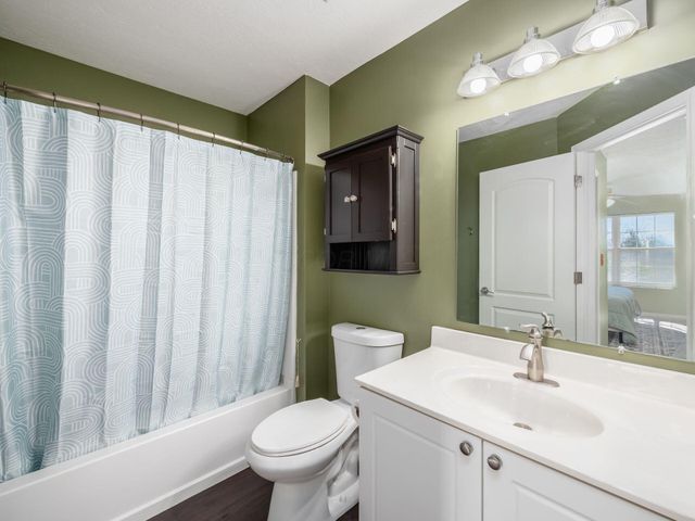 786 Spring Valley Drive, Lewis Center, OH 43035
