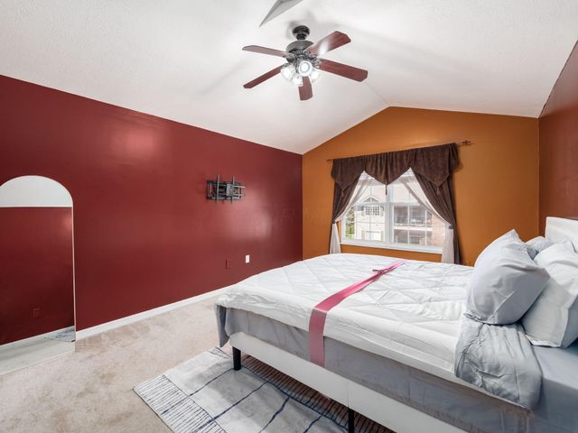 786 Spring Valley Drive, Lewis Center, OH 43035