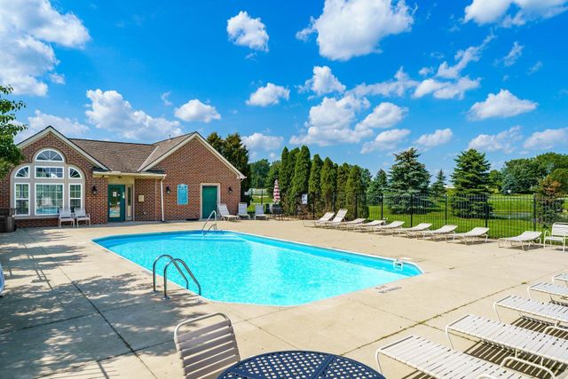 786 Spring Valley Drive, Lewis Center, OH 43035