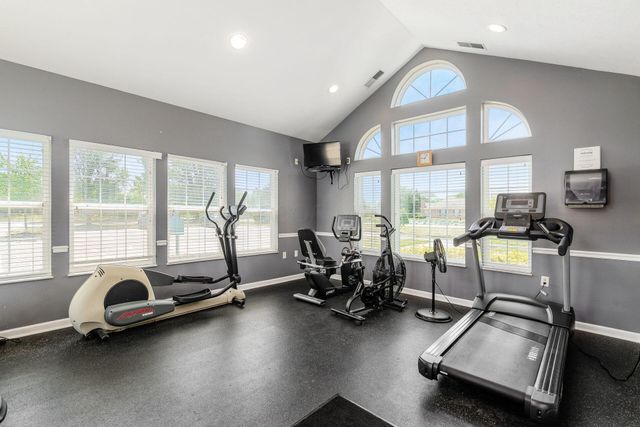 786 Spring Valley Drive, Lewis Center, OH 43035