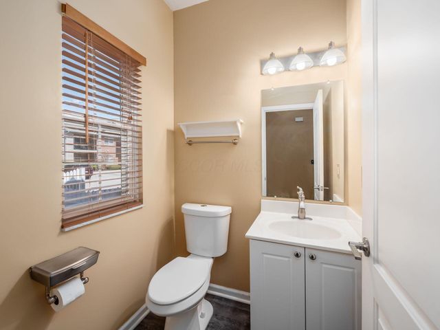 786 Spring Valley Drive, Lewis Center, OH 43035