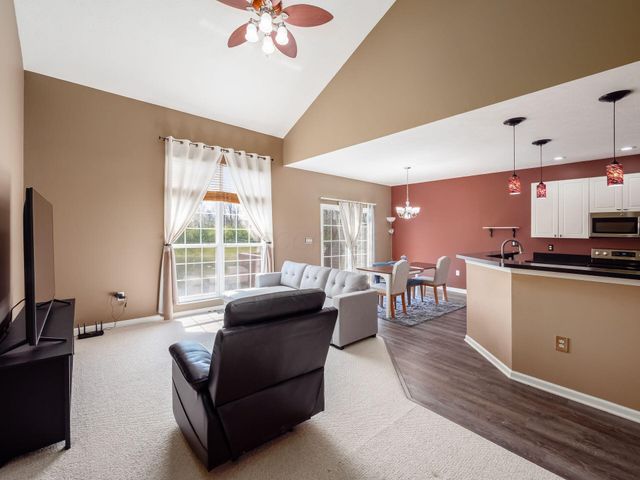 786 Spring Valley Drive, Lewis Center, OH 43035