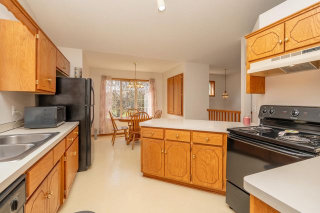 1105 Apgar Street S, Shakopee, MN 55379