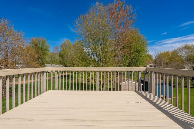 1105 Apgar Street S, Shakopee, MN 55379