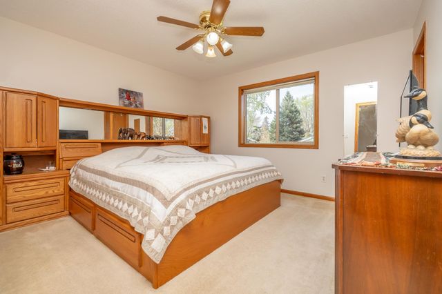1105 Apgar Street S, Shakopee, MN 55379