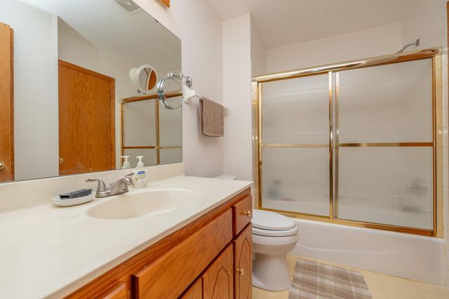 1105 Apgar Street S, Shakopee, MN 55379