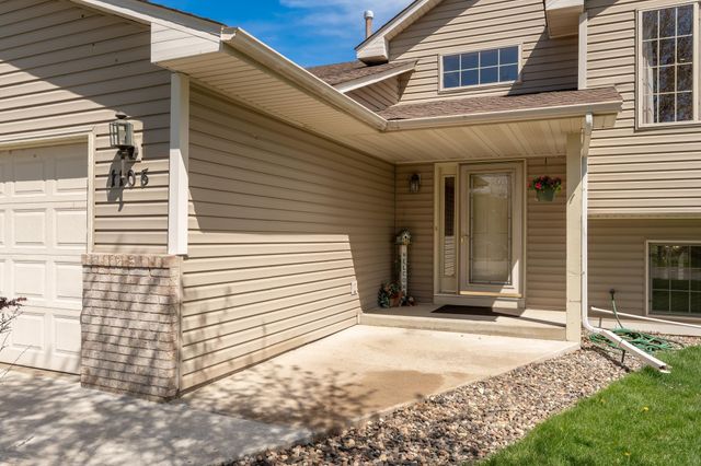 1105 Apgar Street S, Shakopee, MN 55379