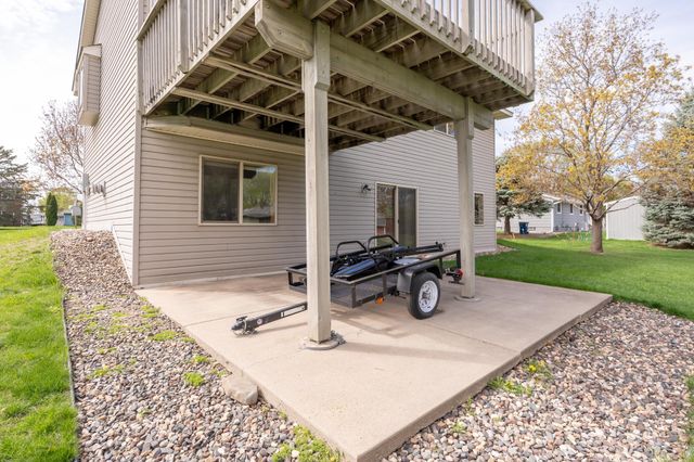 1105 Apgar Street S, Shakopee, MN 55379
