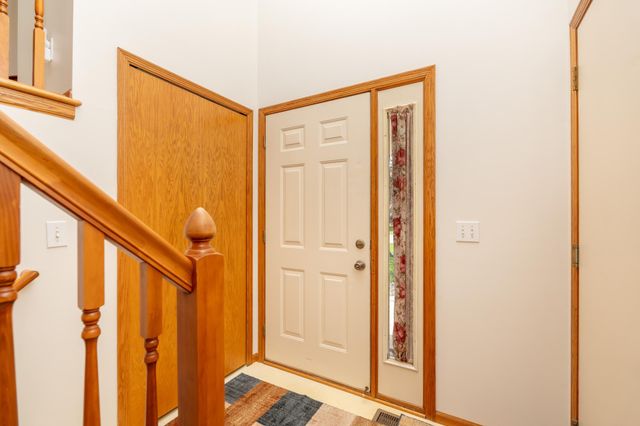 1105 Apgar Street S, Shakopee, MN 55379