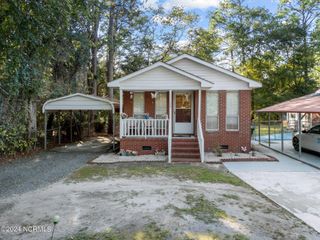 120 Charter Drive, Wilmington, NC 28403